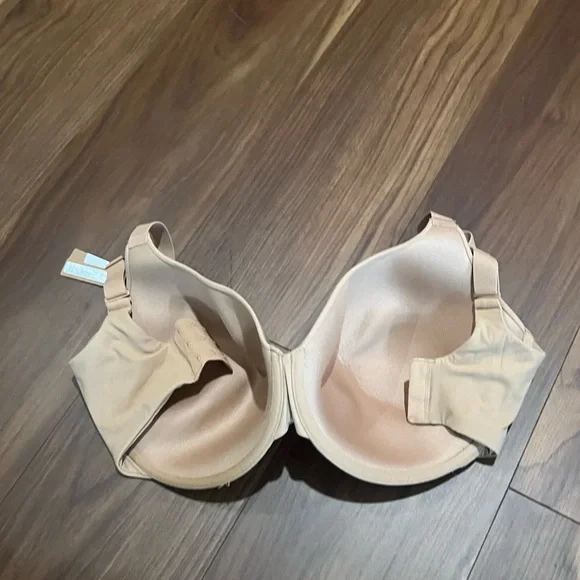SKIMS Fits Everybody tshirt Underwire Bra - Picture 2 of 3